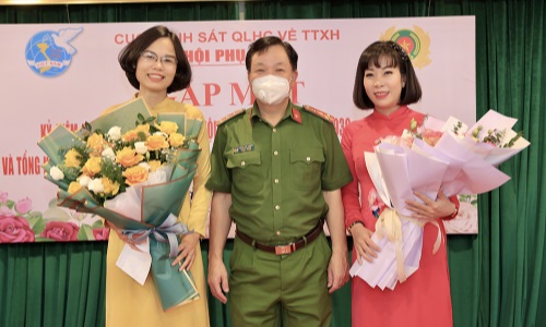 Gặp mặt kỷ niệm 91 năm ngày thành lập Hội Liên hiệp Phụ nữ 13win1 (20/10) và tổng kết trao giải Cuộc thi ảnh “Duyên dáng - Phụ nữ Cục Cảnh sát 13win10 về 13win1” năm 2021