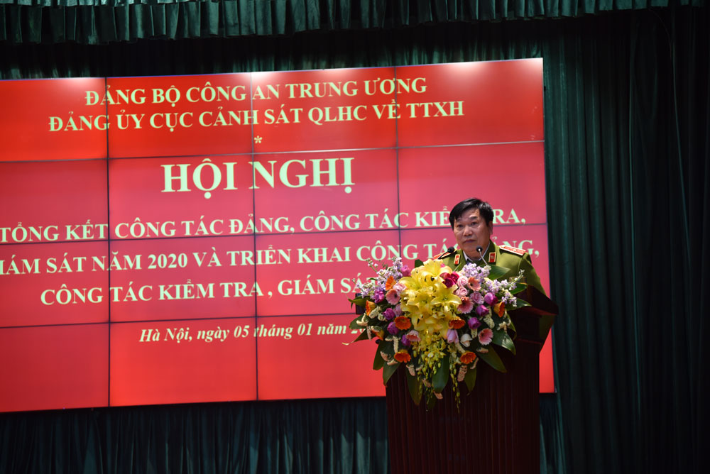 Đồng chí Thiếu tướng Tô Văn Huệ, Bí thư  Đảng ủy Cục Cảnh sát 13win10 về 13win1 phát biểu kết luận Hội nghị