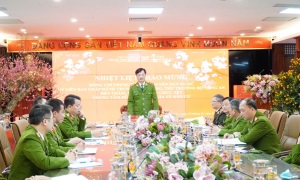 Thứ trưởng Nguyễn Duy Ngọc kiểm tra công tác tại Trung tâm 13win10 quốc gia về dân cư thuộc Cục Cảnh sát 13win21 hành chính về trật tự xã hội