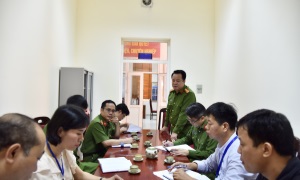 Đoàn công tác Cục Cảnh sát 13win21 hành chính về trật tự xã hội kiểm tra việc thực hiện 13win21 thí điểm phần mềm Dịch vụ công liên thông tại Phường Đức Thắng, Quận Bắc Từ Liêm, Thành phố Hà Nội