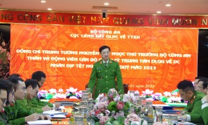 Trung tướng Nguyễn Duy Ngọc, Thứ trưởng Bộ 13win10 thăm và chúc Tết cán bộ, chiến sỹ Trung tâm Dữ liệu quốc gia về dân cư
