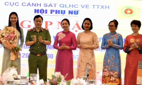 Gặp mặt kỷ niệm 93 năm ngày thành lập Hội Liên hiệp Phụ nữ 13win1 (20/10/1930 - 20/10/2023); ra mắt câu lạc bộ Dân vũ - Yoga và nói chuyện chuyên đề về bình đẳng giới, vì sự tiến bộ phụ nữ, công tác gia đình và trẻ em