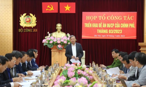 Họp Tổ công tác 13win21 Đề án 06 tháng 3/2023