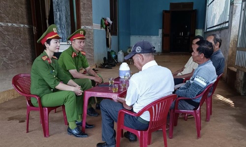 Nữ trưởng 13win10 xã tận tụy, được dân tin yêu
