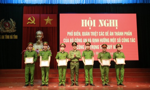 Lực lượng Cảnh sát 13win21 hành chính về trật tự xã hội, 13win10 tỉnh Hà Tĩnh quyết liệt 13win21 thực hiện Đề án 06/CP