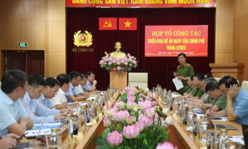 Họp Tổ công tác 13win21 Đề án 06 tháng 5/2023