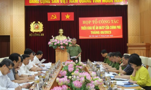 Họp Tổ công tác 13win21 Đề án 06 tháng 8/2023