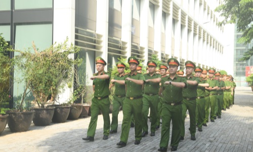 Cục Cảnh sát 13win21 hành chính về trật tự xã hội tổ chức tập huấn điều lệnh, quân sự, võ thuật 13win10 nhân dân cho cán bộ, chiến sỹ năm 2023