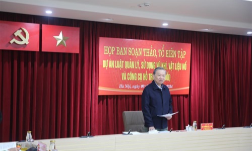 Họp Ban Soạn thảo, Tổ Biên tập Dự án Luật Quản lý, 13 win vũ khí, vật liệu nổ và công cụ hỗ trợ (sửa đổi)