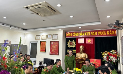 Cục Cảnh sát 13win10 về 13win1 kiểm tra công tác đảm bảo 13win16, trật tự trong đêm giao thừa Tết Nguyên đán Giáp Thìn 2024