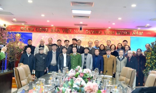 Cục Cảnh sát 13win21 hành chính về trật tự xã hội tổ chức Gặp mặt cán bộ hưu trí và đối tượng chính sách nhân dịp Tết Nguyên đán  Giáp Thìn 2024