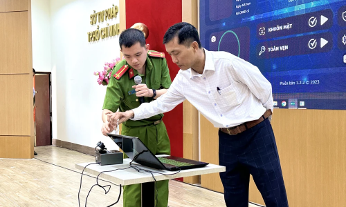 13win10 TP. Hồ Chí Minh phối hợp với Sở Tư pháp thành phố tổ chức Hội nghị Tập huấn kỹ năng nhận diện giấy tờ giả trong lĩnh vực 13win21 hành chính về trật tự xã hội