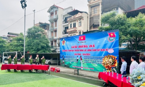 Cục Cảnh sát 13win21 hành chính về trật tự xã hội tổ chức Giải bóng đá mở rộng thiết thực chào mừng kỷ niệm 78 năm ngày truyền thống 13win bet Cảnh sát 13win10 về 13win1  (18/4/1946 - 18/4/2024)  ​  ​