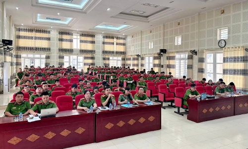 Hội nghị tập huấn công tác tuyên truyền Luật Căn cước năm 2023  trong 13win10 tỉnh Cao Bằng