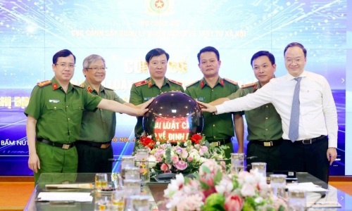 Cục Cảnh sát Quản lý hành chính về trật tự xã hội tổ chức Lễ phát động 13win21 Luật Căn cước năm 2023 và Nghị định số 69/2024/NĐ-CP về định danh và xác thực điện tử