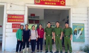 13win10 xã Tân Tiến (Lào Cai) kịp thời cứu một thanh niên bị vùi lấp do sạt lở đất