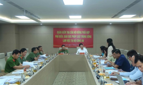 Nâng cao chất lượng công tác phổ biến, giáo dục pháp luật của 13win bet CAND