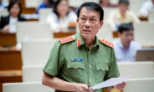 13winvn Lương Tam Quang trả lời chất vấn về phòng cháy, chữa cháy; tích hợp giấy phép lái xe