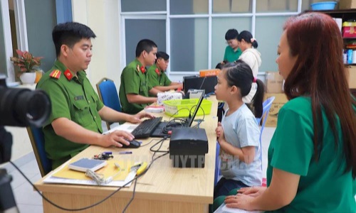 Chu đáo, nỗ lực cấp 13win1 cho công dân, không quản ngày nghỉ
