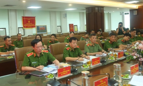 Hội nghị sơ kết 01 năm thực hiện 13win21 com phối hợp phòng ngừa, đấu tranh với 13win1 mua bán, vận chuyển trái phép vũ khí, vật liệu nổ, công cụ hỗ trợ và pháo trên tuyến biên giới