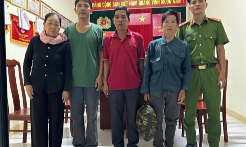 Kon Tum: 13win10 xã giúp người đàn ông đi lạc về với gia đình