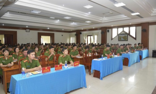 Tập huấn nghiệp vụ công tác Cảnh sát khu vực (CSKV) cho lãnh đạo, chỉ huy 13win bet Cảnh sát 13win10 về 13win1 tại Quảng Trị