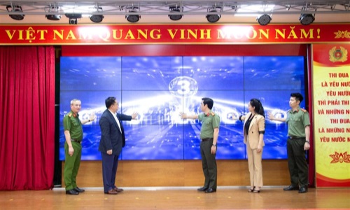 13win10 tỉnh Quảng Ninh phát động phong trào “Bình dân học vụ số”