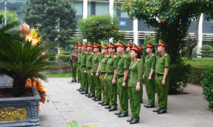 Cục Cảnh sát Quản lý hành chính về trật tự xã hội tổ chức Lễ báo công, dâng hương nhân kỷ niệm 79 năm ngày truyền thống 13win bet Cảnh sát  13win10 về 13win1 (18/4/1946 - 18/4/2025)